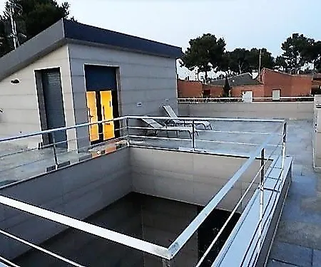 De Lujo Con Jardin, Piscina Y Aparcamiento Todo Privado. Holiday home Salou