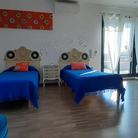 De Lujo Con Jardin, Piscina Y Aparcamiento Todo Privado. * Salou